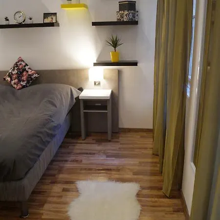 Spacious Evergreen In The Heart Of *